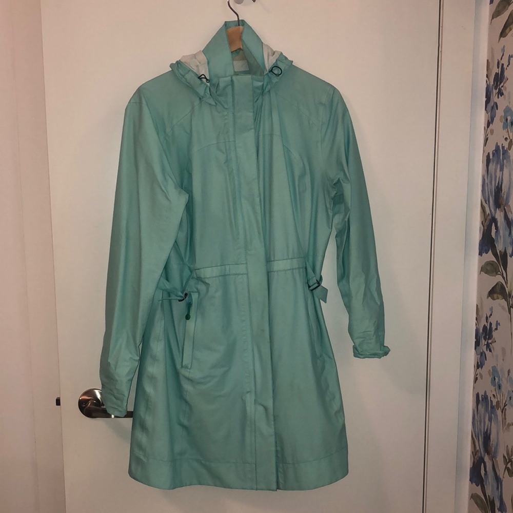 Lululemon turquoise long rain jacket